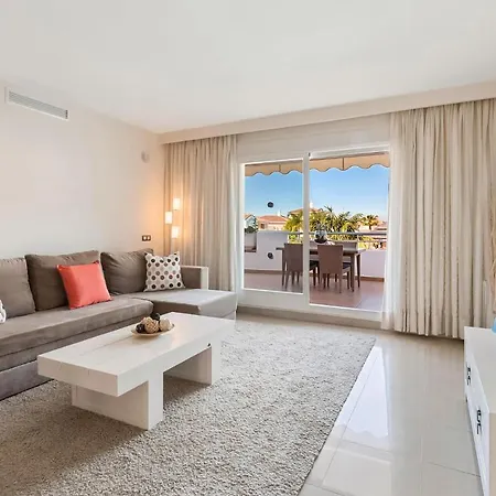 Stunning In With Wifi Apartment